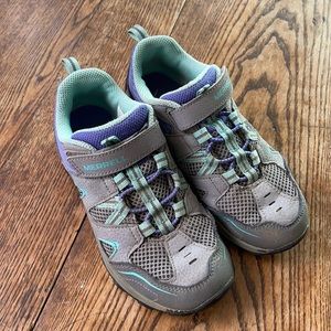 Merrell Trail Chaser, lite hiker size 1 kids gray with aqua and purple.